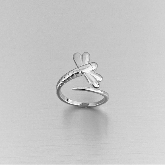 💕💕TOP SELLER💕💕 Sterling Silver Dragonfly Ring - Picture 3 of 7